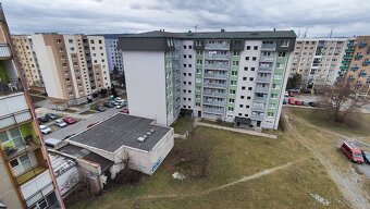 Priestranný 4 izbový byt, rekonštruovaný, 80 m2, Ďumbierska - 13