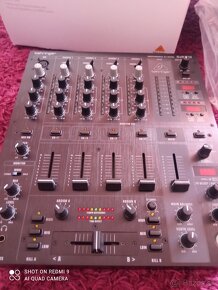 Behringer DJX750 5-kanálový Dj mixput - 13