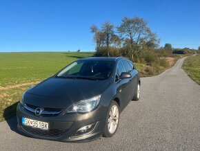 OPEL ASTRA SPORTS TOURER AC KOMBI1,4T LPG, 103kw - 13