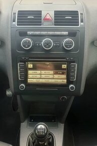 Volkswagen Touran 2,0 TDI - 13