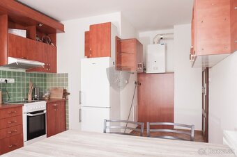 BEDES | dom s plochou 300m2, pozemok 948m2, Nováky - 13