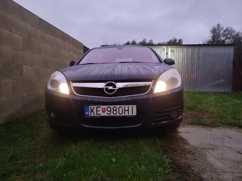 Opel Vectra combi  1,9TDI 88kw 2006 295000km - 13