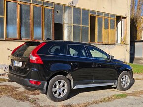 Servisované Volvo XC60 D5 AWD SUMMUM - 13