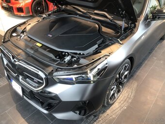 BMW i5 M60 - 13