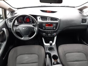 Kia Cee´d 1.6 CRDi LX/Silver 94KW,Diesel 6M - 13