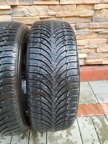 Celoročné pneu Vredestein 2ks/ Zimné pneu Nexen 2ks 185/55 - 13