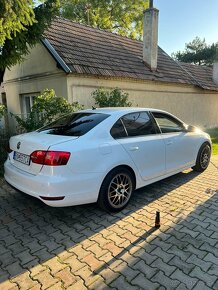 Volkswagen Jetta Mk6 1.2TSI 77kw 2014 - 13