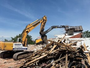 Búranie, odvoz a drvenie stavebnej sute, zeminy, JCB 4CX - 13