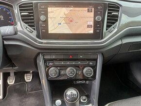 Volkswagen T-Roc 1.6 TDI Sport VIRTUAL COCKPIT - 13