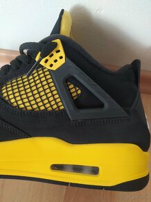 Jordan 4 Yellow Thunder - 13