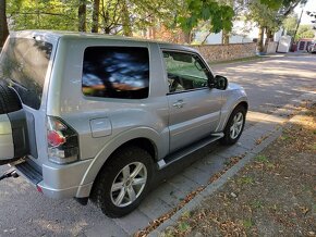 Mitsubishi Pajero 3.2 DiD 147KW AT/5  4x4 Uzávierka - 13