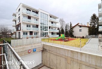 PRENÁJOM luxusný 2 izbový byt s balkónom, parkovaním v Popra - 13