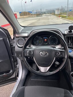 Toyota RAV4 2.5 Hybrid Active + Style AWD e-four - 13