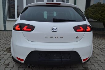 SEAT LEON 2.0 TDI FR, 2011, ELEKTRÓNY R18, XENÓNY, TEMPOMAT - 13