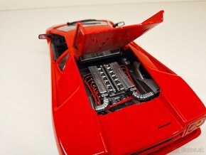 1:18 LAMBORGHINI DIABLO Č - 13