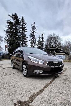 KIA CEED 1,4i 87 000KM,9/2014, BENZÍN, KÚPENÁ NA SLOVENSKU - 13