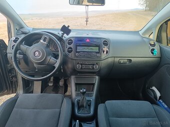 Volkswagen Golf 5 Plus 2.0 TDI - 13