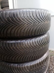 zimné pneumatiky 215/65r17- 2ks Michelin. - 13