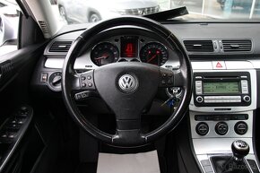 VOLKSWAGEN Passat 1,6 FSi 85 kW - 13