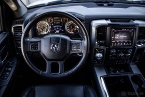 Dodge RAM 5.7 V8 Hemi 4x4 - 13