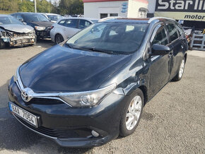 Toyota auris 1,4 d4d 2/2017 poškozený bok - 13