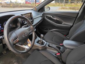 Hyundai i30 GO - 13