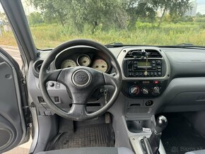 Toyota RAV 4 1,8 VVTI - 13