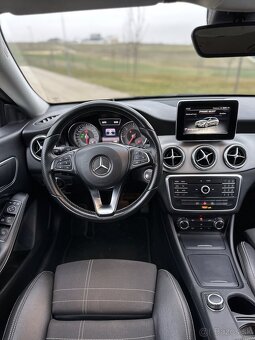 Mercedes-Benz CLA 200D 4matic - 13