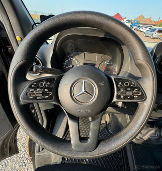 Mercedes-Benz Sprinter 519 CDI mini ťahač - 13