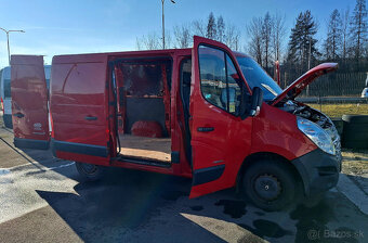 Renault Master Skriňa 2,3 D 74kW 6 manuál - 13