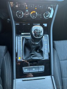 Škoda Superb combi 1.6TDI--RV:2018--150600km - 13