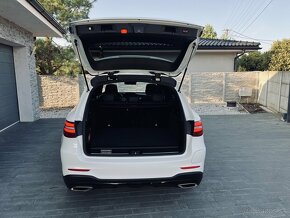 Mercedes Benz GLC 350E 4Matic - 13