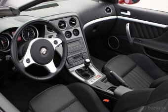 Alfa Romeo Spider 1.8 TBi 16V - 13