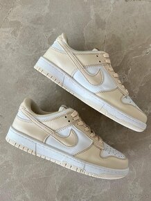 NIKE DUNK LOW dámské tenisky béžové - 13