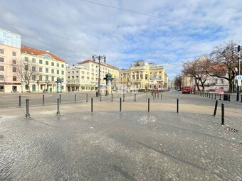 JEDINE U NÁS  Štýlový 2i byt,, Hviezdoslavovo námestie, S - 13