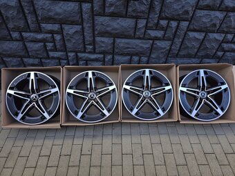 5x112 R19 Mercedes Benz A A35 AMG W177 Nepoužite - 13