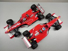 2x F1 FERRARI F2000 2000 MICHAEL SCHUMACHER HOTWHEELS 1:18 - 13