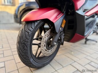 Honda Forza 125 Red 1.majitel Stav novej motorky - 13