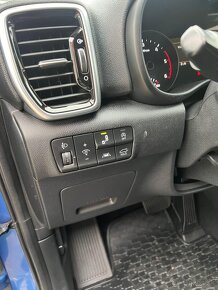 Kia Sportage 2.0 automat ODPOČET DPH - 13