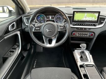 KIA XCeed 1.6 GDi Plug-In Hybrid A/T 104kW 141 PS 4x4 - 13