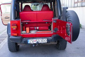 Jeep Wrangler 2.5 Sport - 13