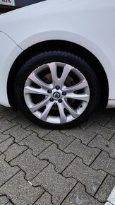 Škoda Superb combi 2.0 TDI dovoz GB - 13