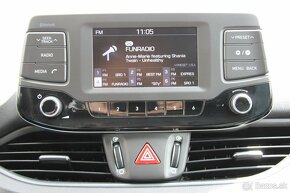 HYUNDAI i30 CW Comfort 1,4 MPi 73 kW - 13