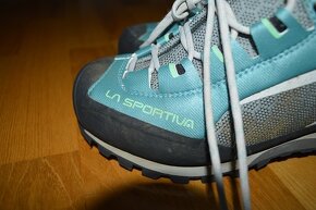 predam takmer nove turisticke topanky La Sportiva - 13