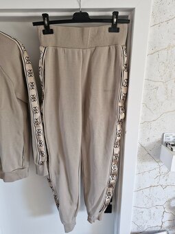 2x NOVA Guess Britney logovana teplakova khaki suprava - 13