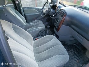 Chrysler Voyager 2.5crdi - 13