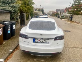 Tesla Model s60 - 13