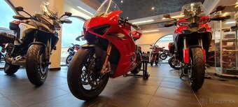 Ducati Panigale v4s 2024 - 13