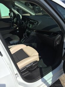 Opel Zafira Tourer  4 900 € - 13