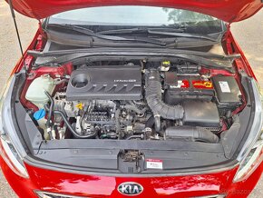 Kia Ceed 1.4 TGDi 103 kW Gold - 13